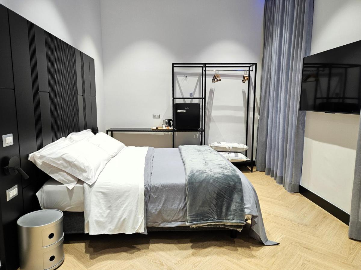 Orefici Place Naples Extérieur photo