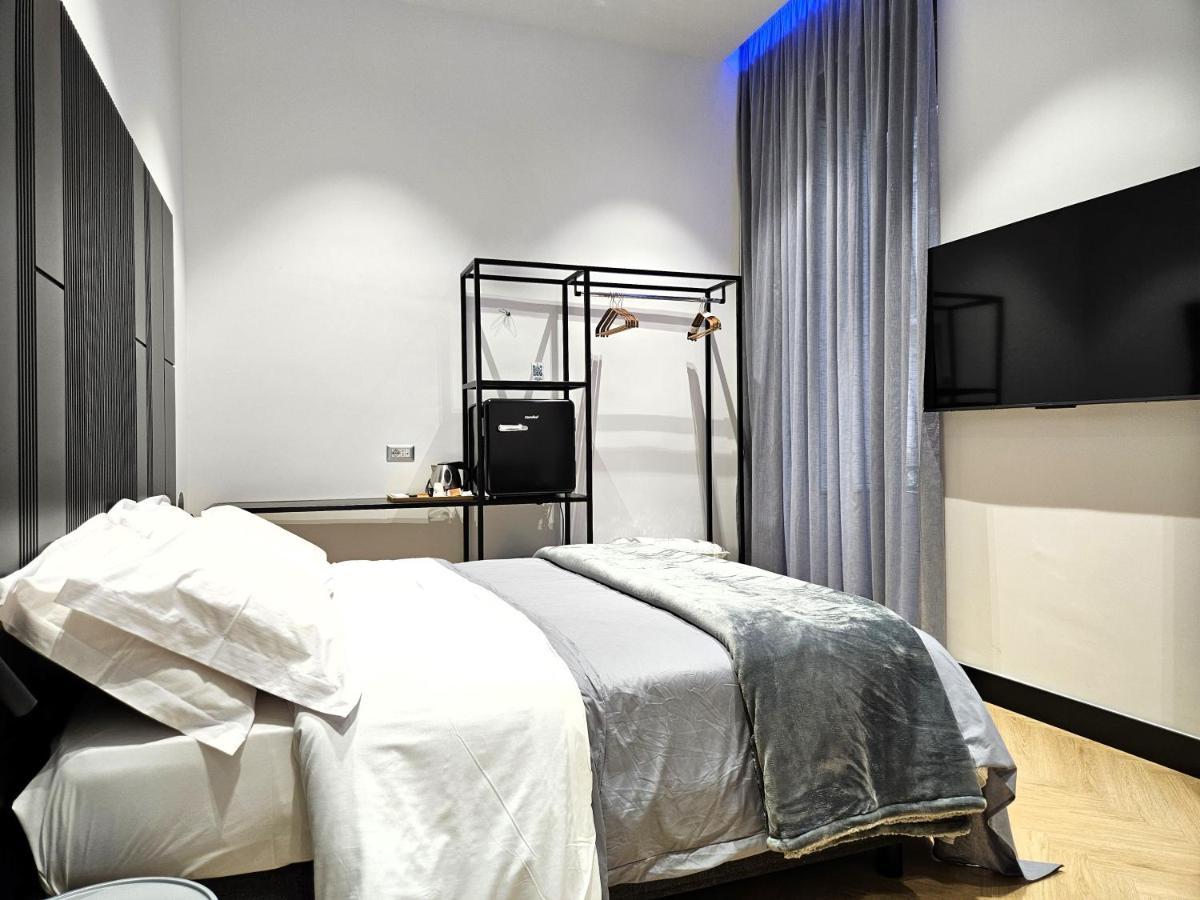 Orefici Place Naples Extérieur photo